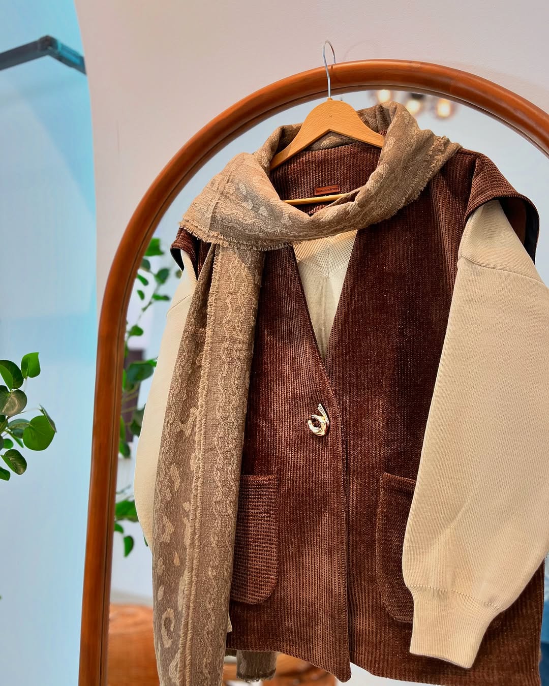 وست بافت زنانه لمزور قهوه ای